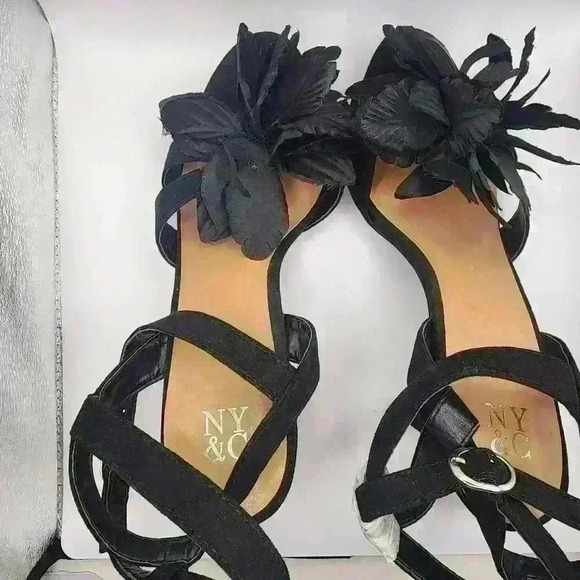 Ny & Company High Heels - Picture 2 of 10